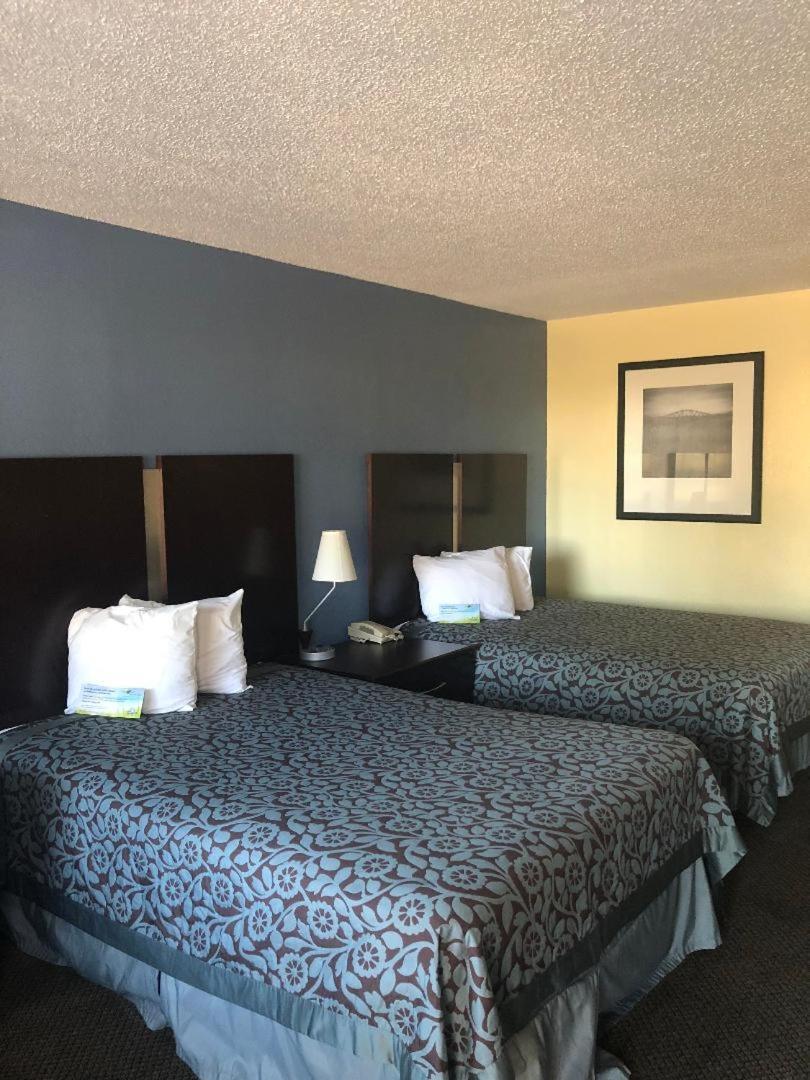Days Inn By Wyndham Eastland Luaran gambar